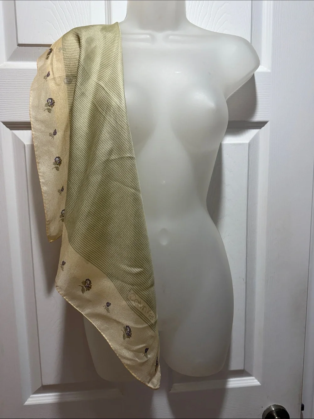 Calvin Klein beige scarf